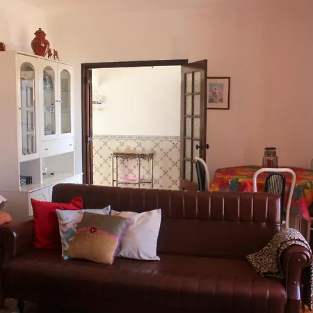 Vivenda Lizandro Casa de Férias *